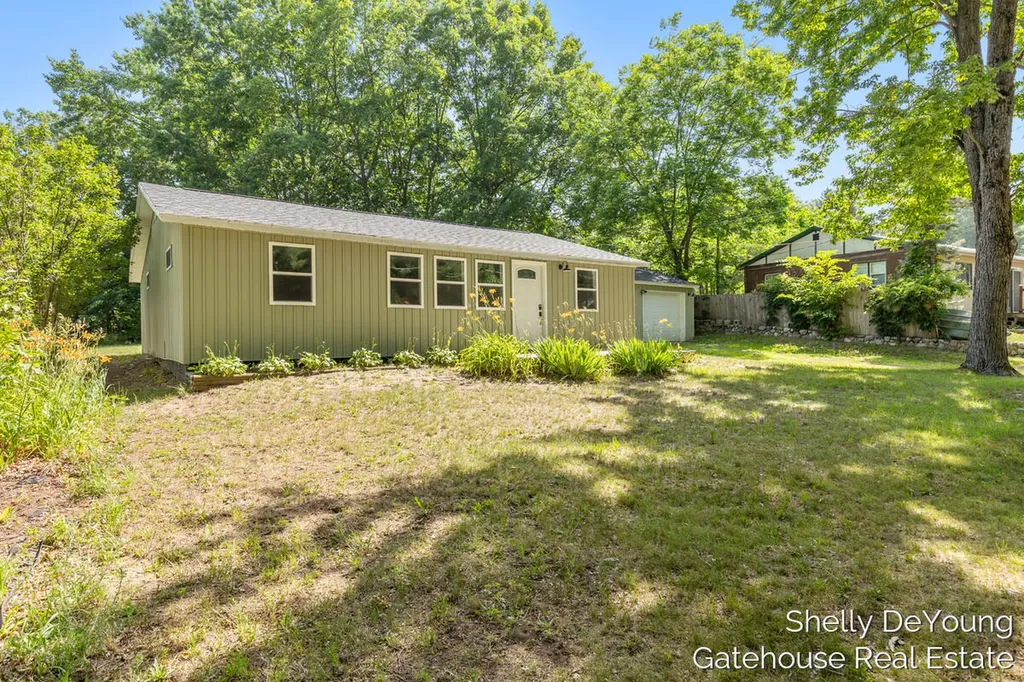 12454 Corstal Street NE Spencer Township MI 49343