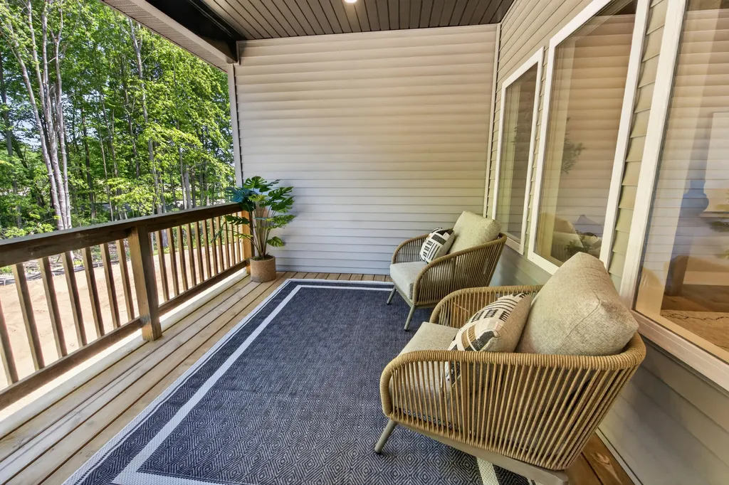 17426 Ridge Avenue Ferrysburg City MI 49409