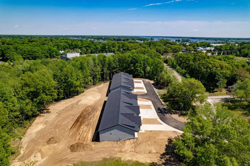 17426 Ridge Avenue Ferrysburg City MI 49409