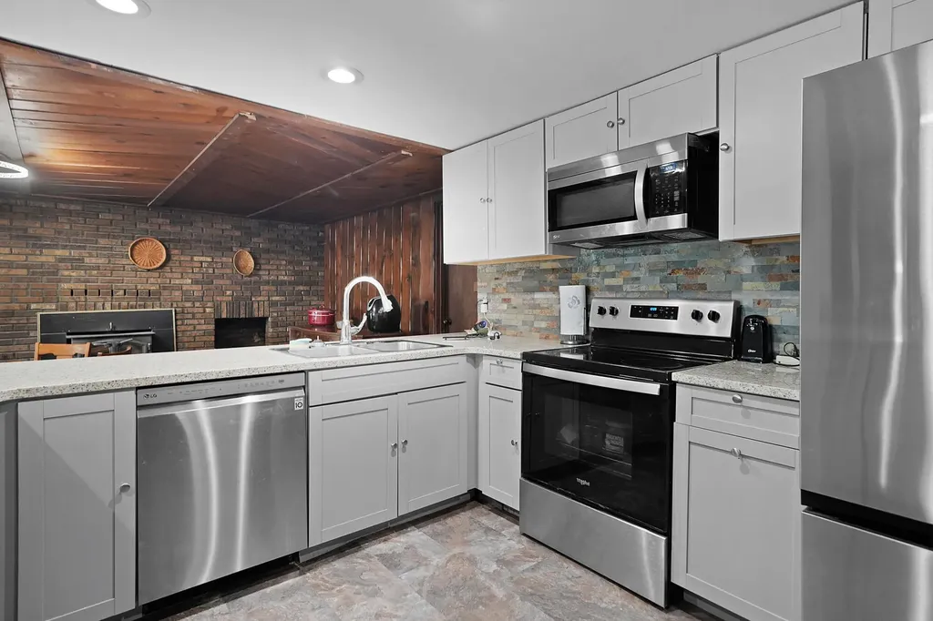 16223 Bass Lake Avenue NE Spencer Township MI 49326