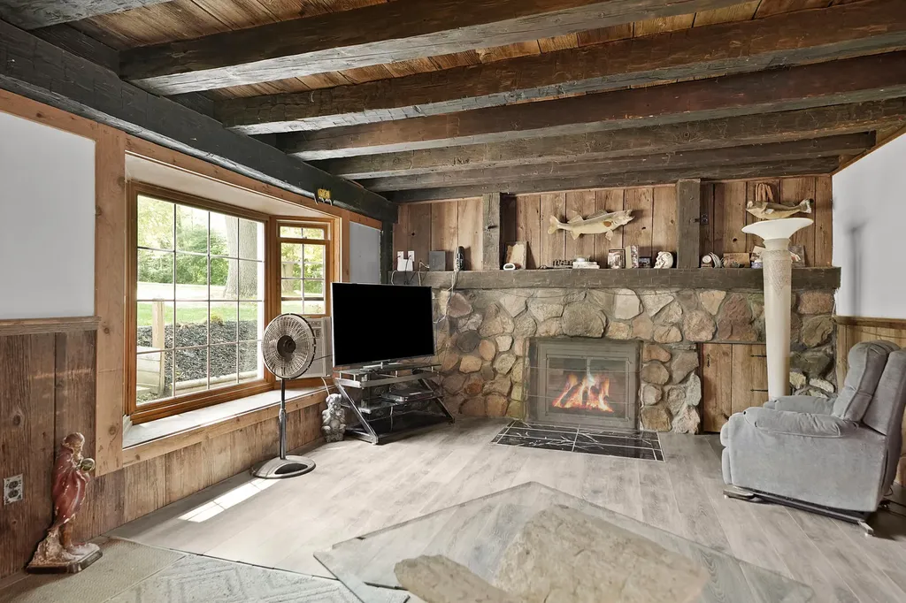 16223 Bass Lake Avenue NE Spencer Township MI 49326