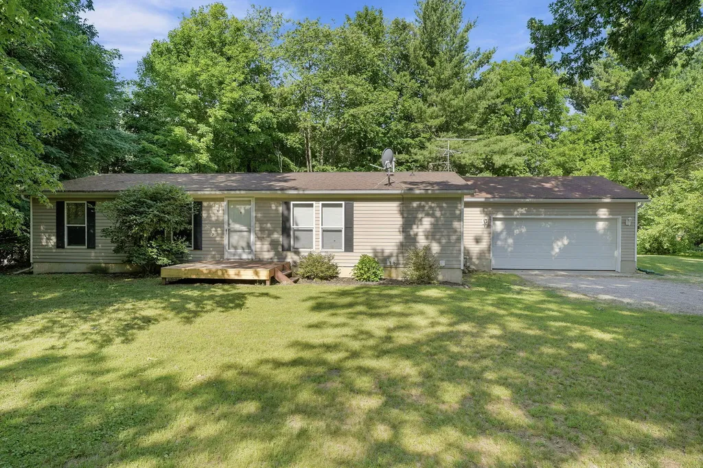 15955 24th Avenue Wright Township MI 49435