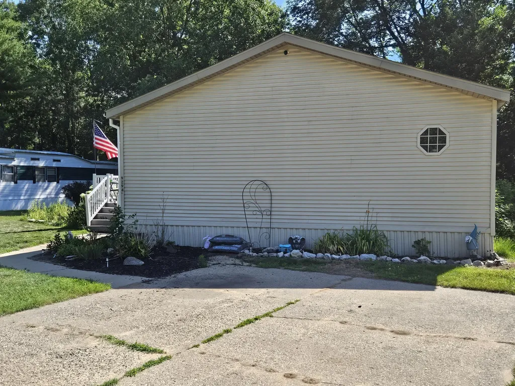 9294 Whispering Pines Avenue NW Sparta Township MI 49345