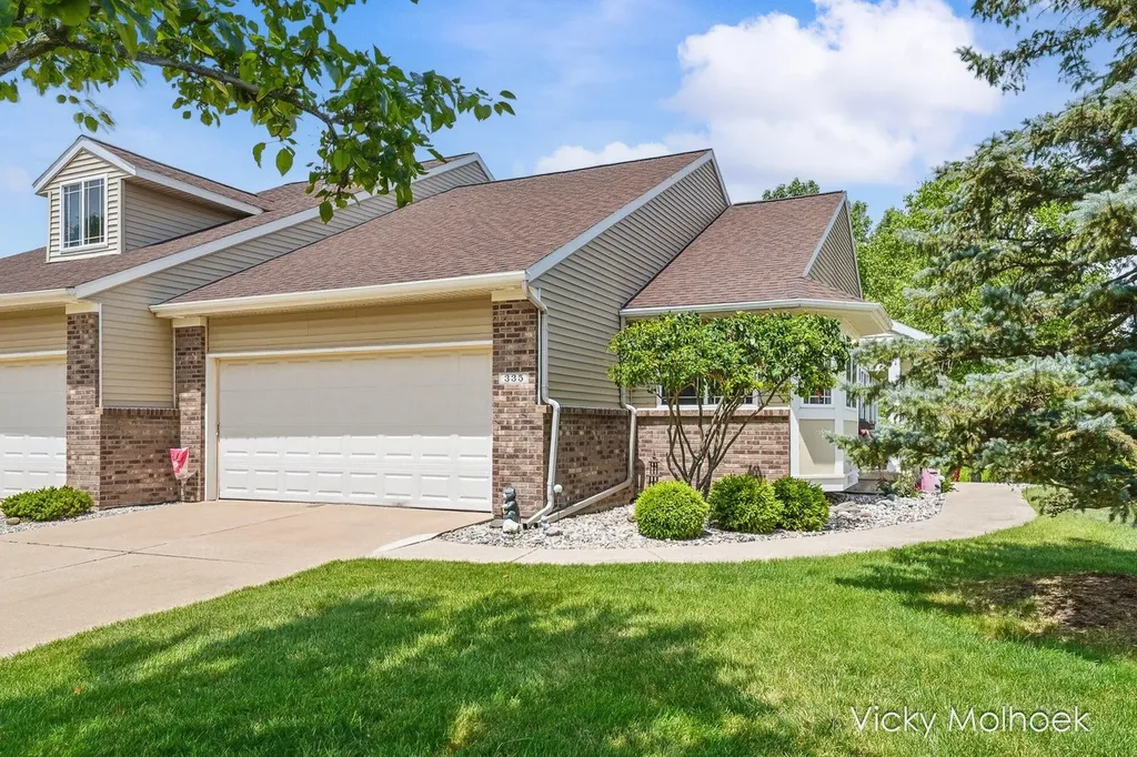 335 E North Street Hastings City MI 49058