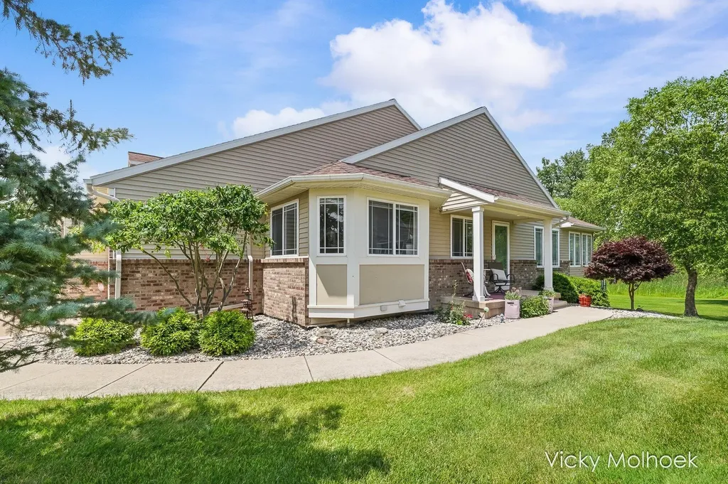 335 E North Street Hastings City MI 49058