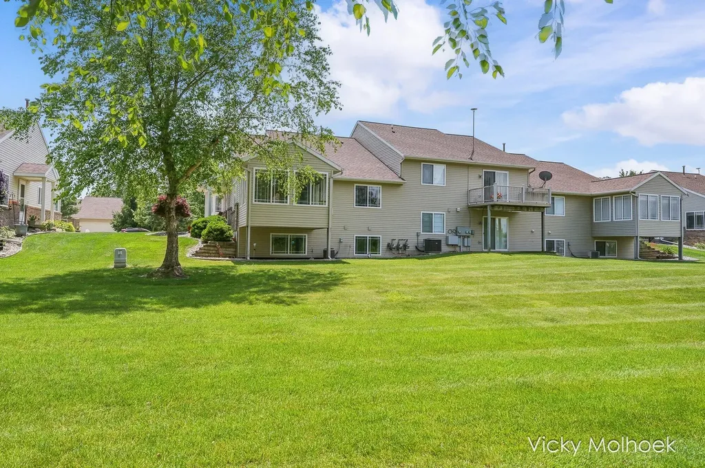 335 E North Street Hastings City MI 49058