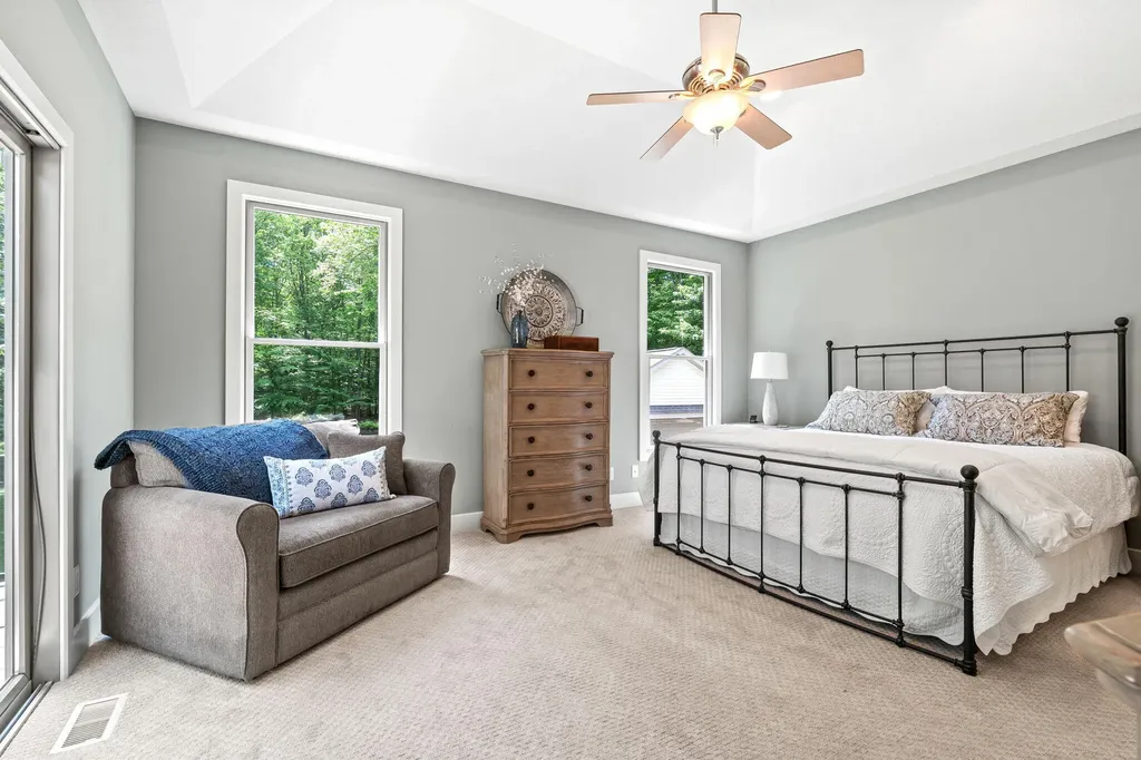 16528 Hemlock Drive Spring Lake Township MI 49456