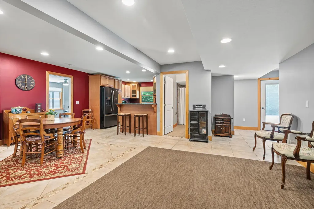 16528 Hemlock Drive Spring Lake Township MI 49456