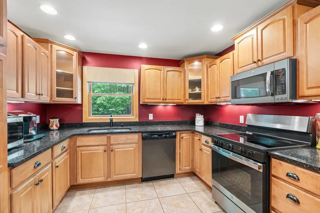 16528 Hemlock Drive Spring Lake Township MI 49456