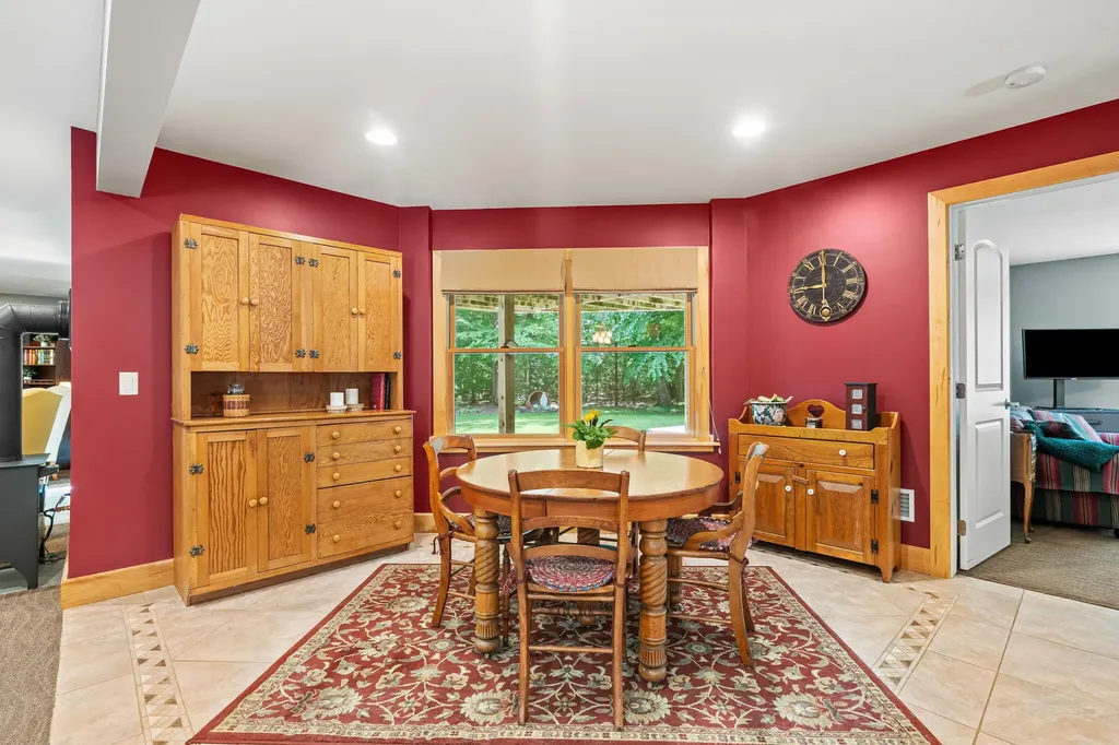 16528 Hemlock Drive Spring Lake Township MI 49456