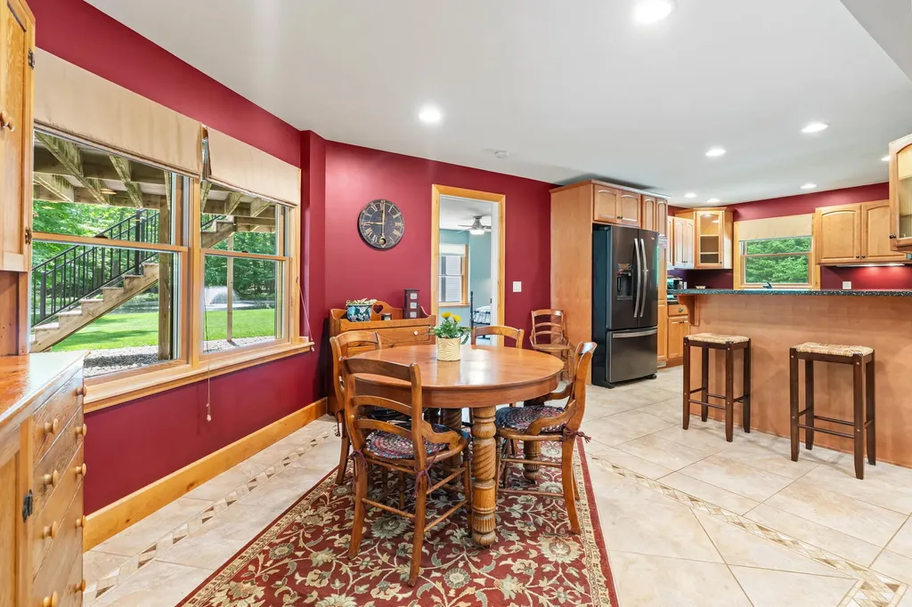 16528 Hemlock Drive Spring Lake Township MI 49456