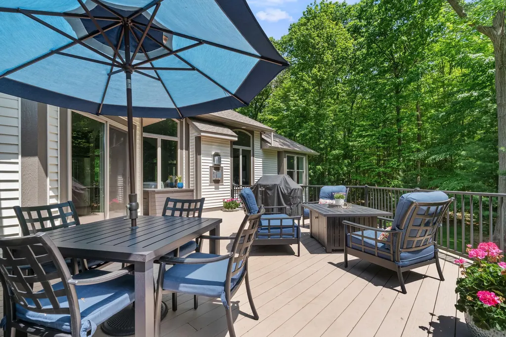 16528 Hemlock Drive Spring Lake Township MI 49456