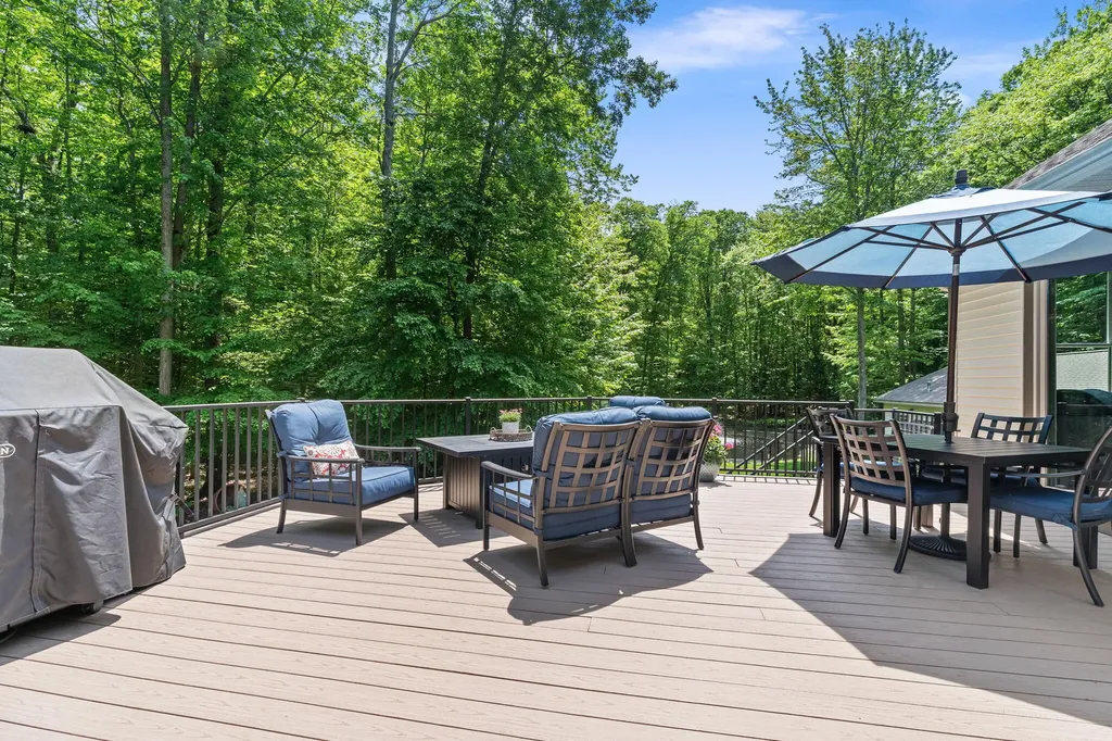 16528 Hemlock Drive Spring Lake Township MI 49456