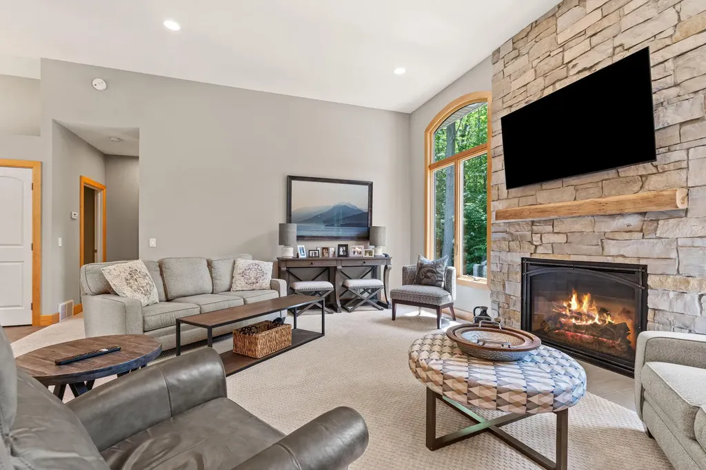 16528 Hemlock Drive Spring Lake Township MI 49456