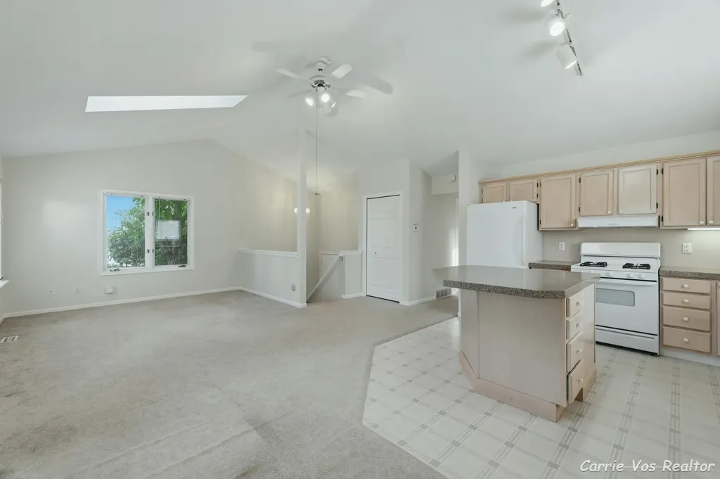 736 Halena Street NE Grand Rapids City MI 49505