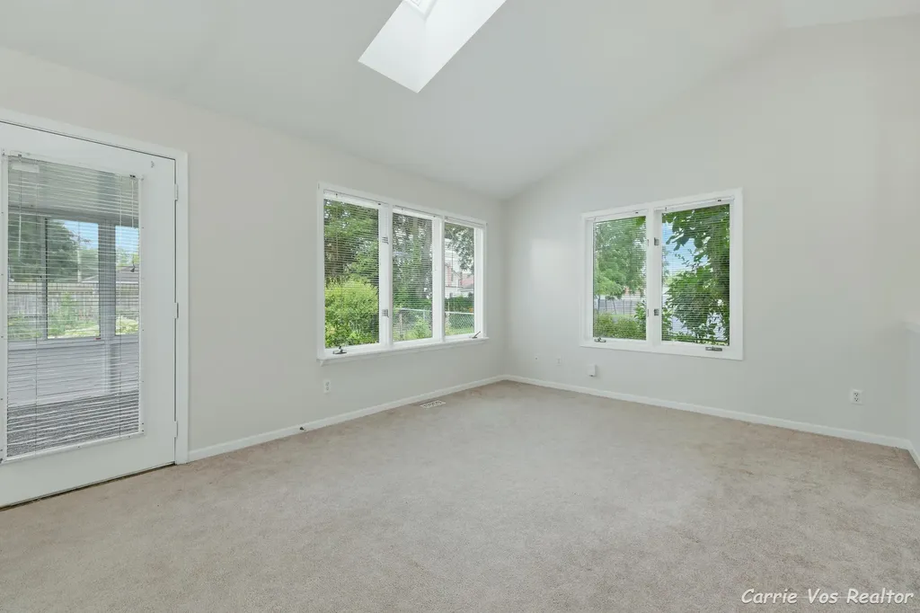 736 Halena Street NE Grand Rapids City MI 49505