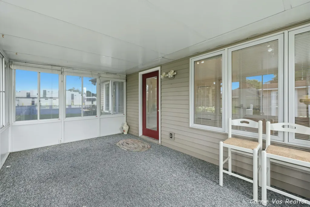 736 Halena Street NE Grand Rapids City MI 49505