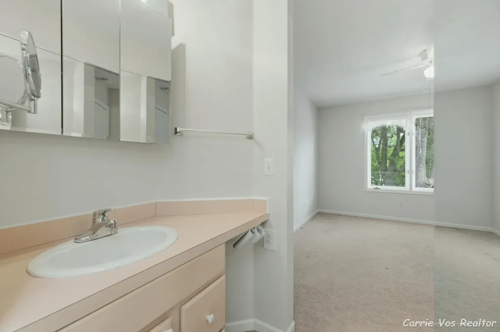 736 Halena Street NE Grand Rapids City MI 49505