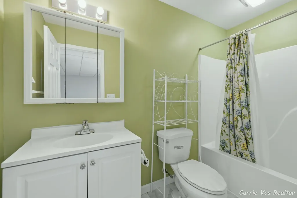 736 Halena Street NE Grand Rapids City MI 49505