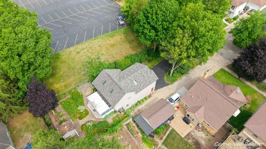 736 Halena Street NE Grand Rapids City MI 49505