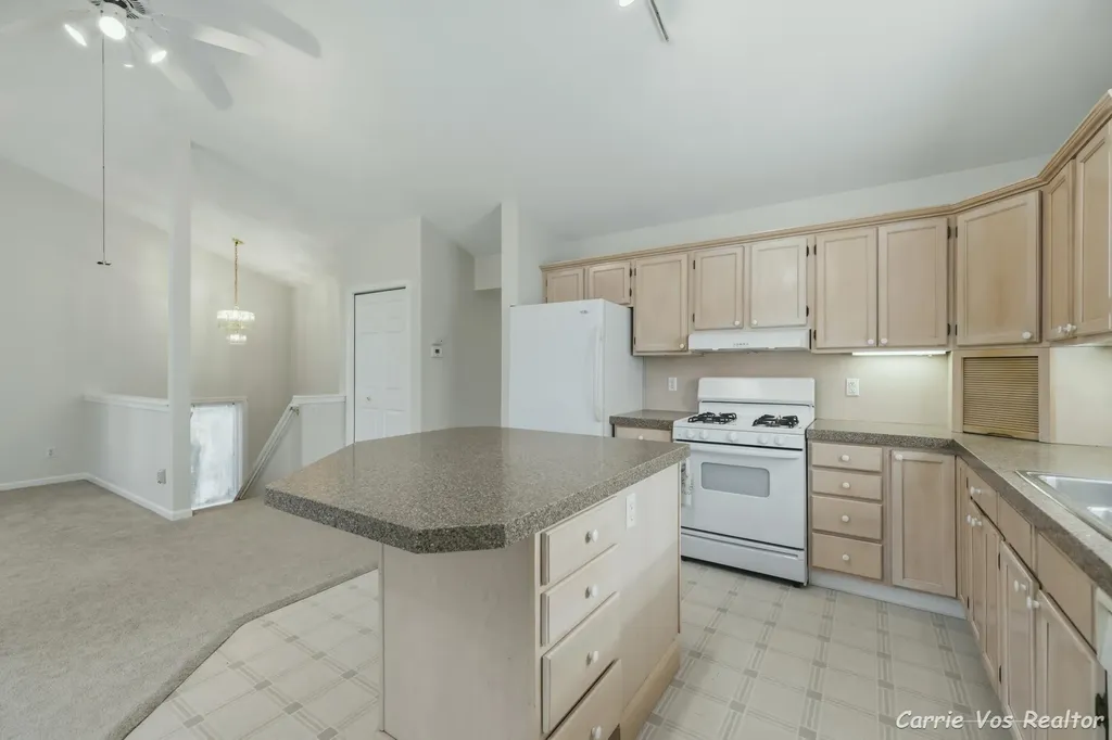 736 Halena Street NE Grand Rapids City MI 49505