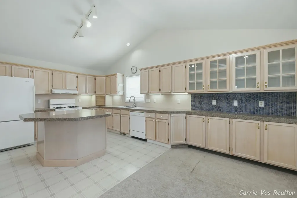 736 Halena Street NE Grand Rapids City MI 49505