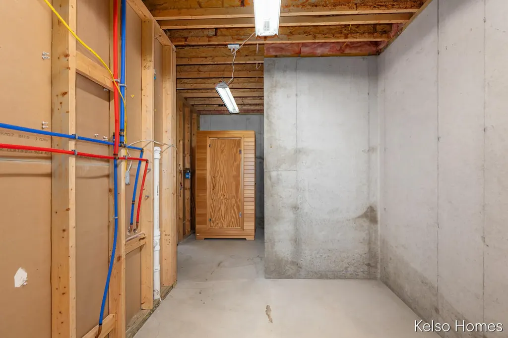 2222 Beatrice Drive NE Grand Rapids Charter Township MI 49505