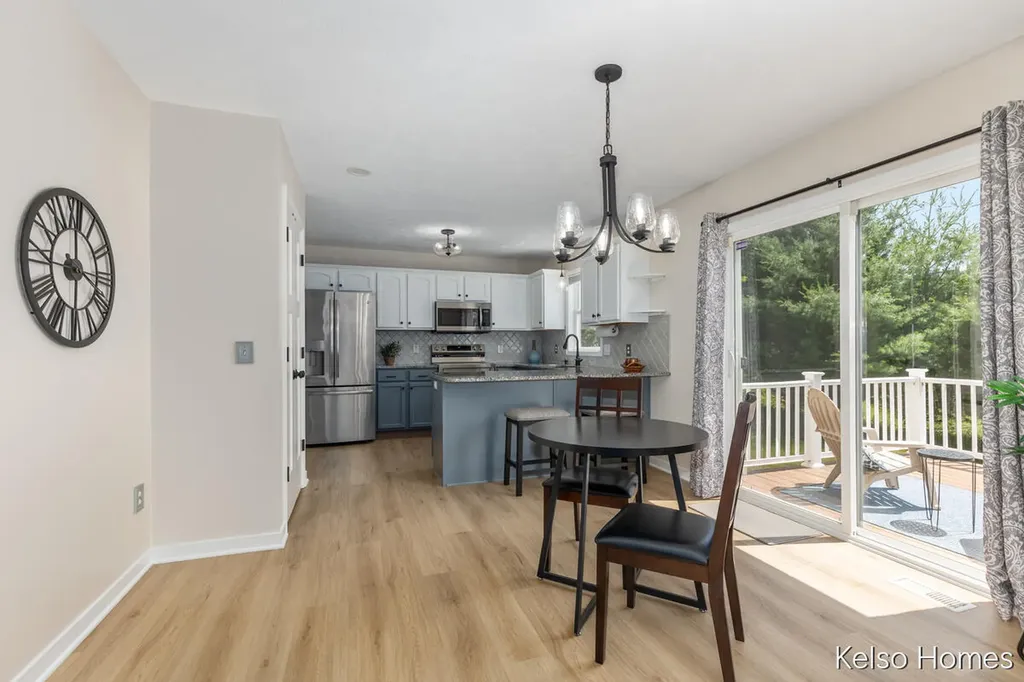 2222 Beatrice Drive NE Grand Rapids Charter Township MI 49505