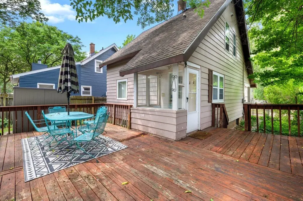1008 Hazen Street SE Grand Rapids City MI 49507