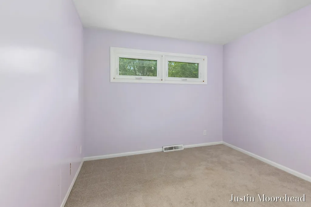 1552 41st Street SW Wyoming City MI 49509