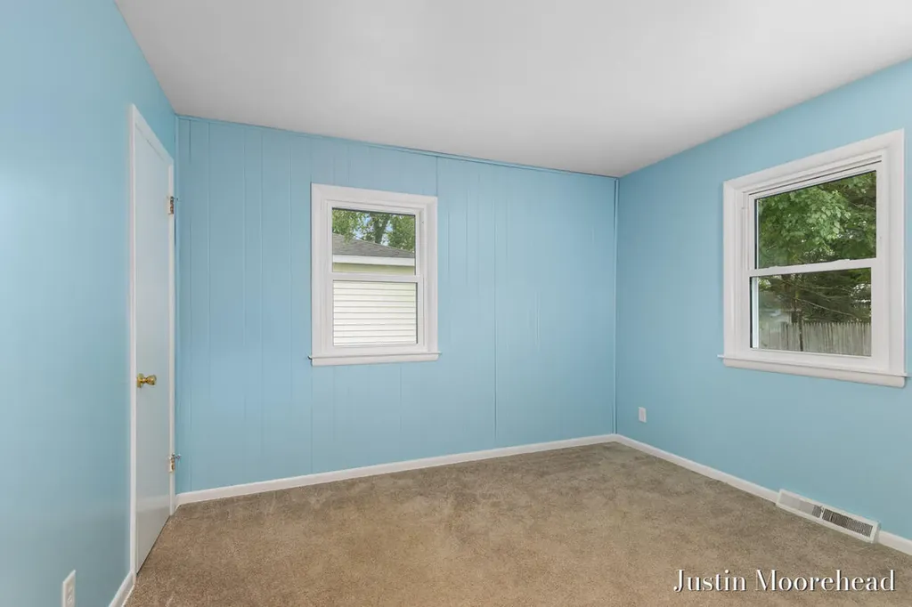 1552 41st Street SW Wyoming City MI 49509