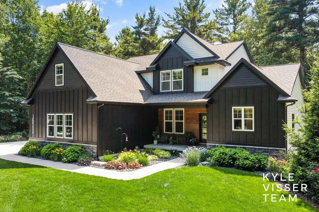 16500 Haven Woods Court Port Sheldon Township MI 49460