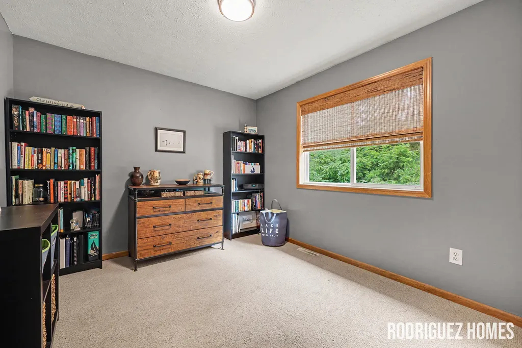 2007 Sandrel Drive NE Grand Rapids Charter Township MI 49505