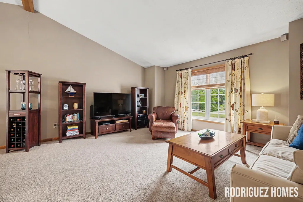 2007 Sandrel Drive NE Grand Rapids Charter Township MI 49505