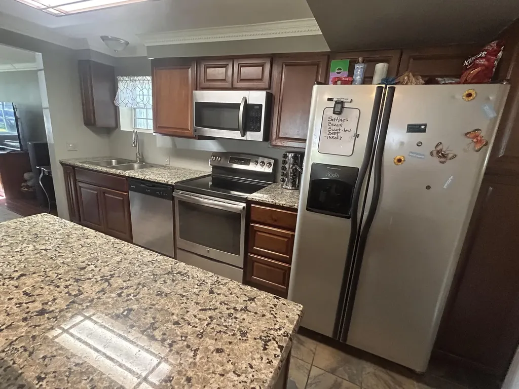 2625 Lansing Street Crystal Township MI 48818