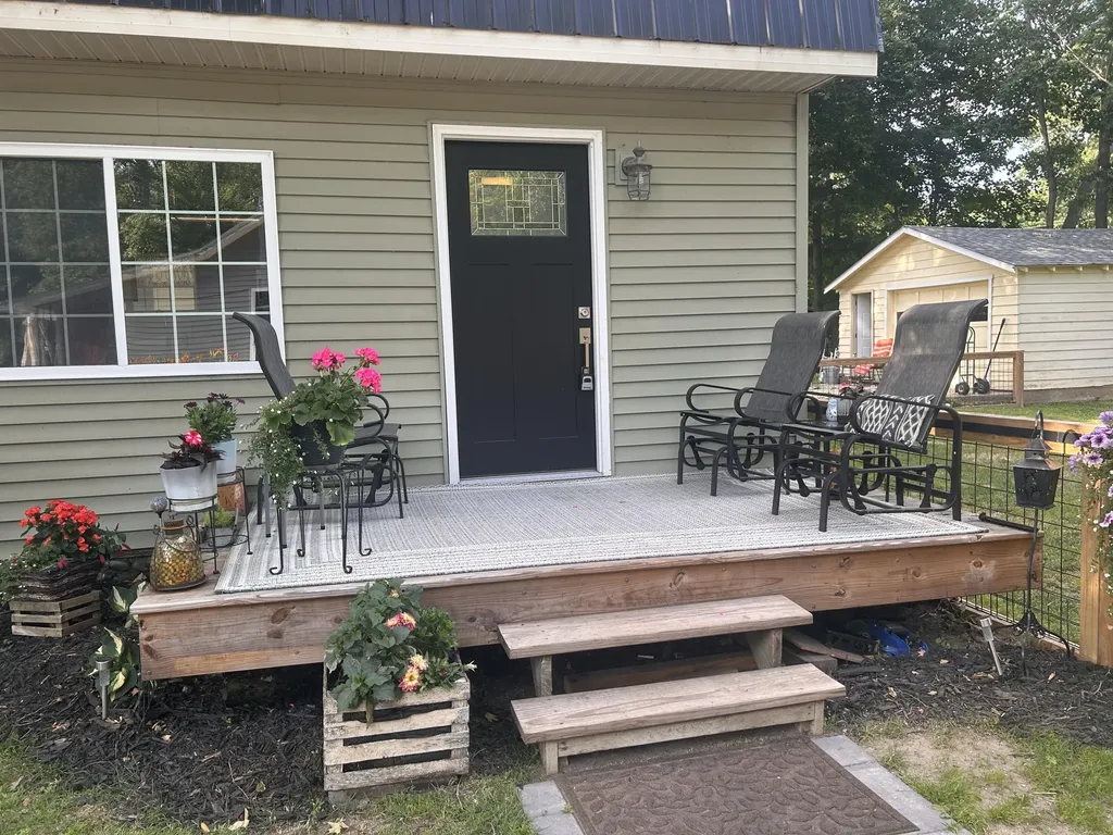 2625 Lansing Street Crystal Township MI 48818
