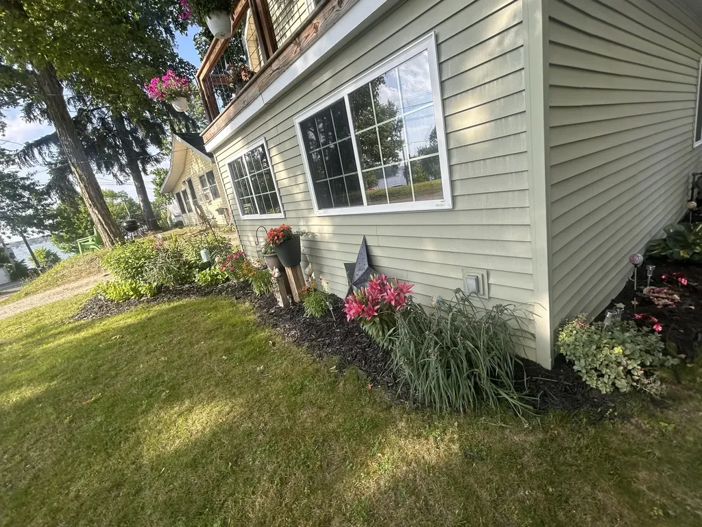2625 Lansing Street Crystal Township MI 48818