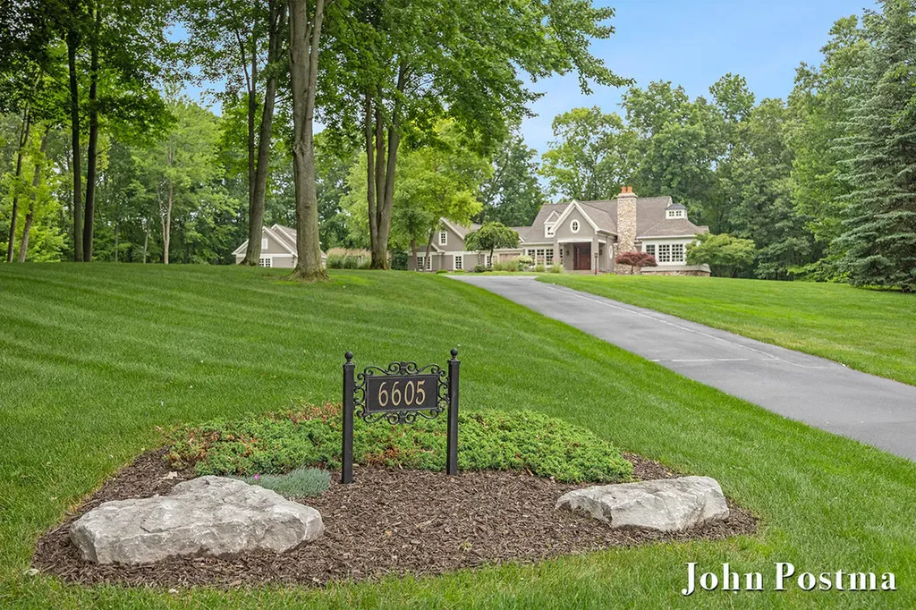6605 Avonlea Court SE Cascade Charter Township MI 49546