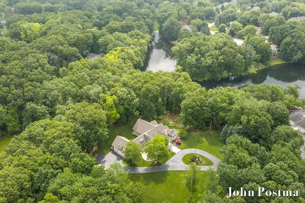 6605 Avonlea Court SE Cascade Charter Township MI 49546