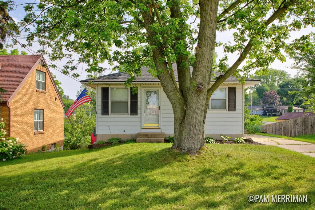 1735 Woodworth Street NE Plainfield Charter Township MI 49525