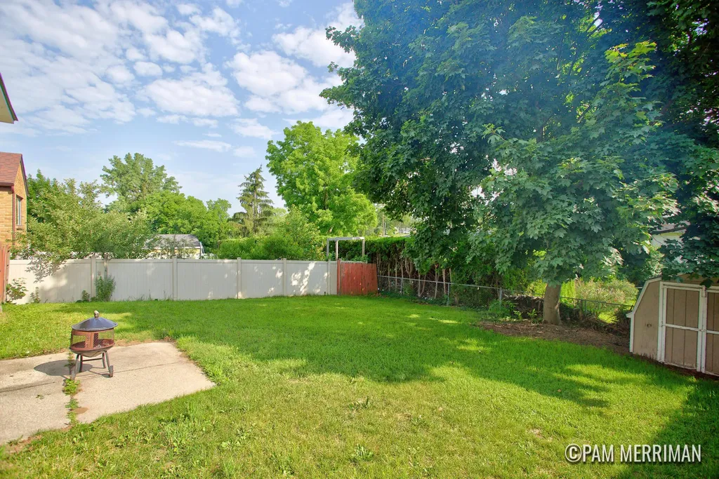 1735 Woodworth Street NE Plainfield Charter Township MI 49525