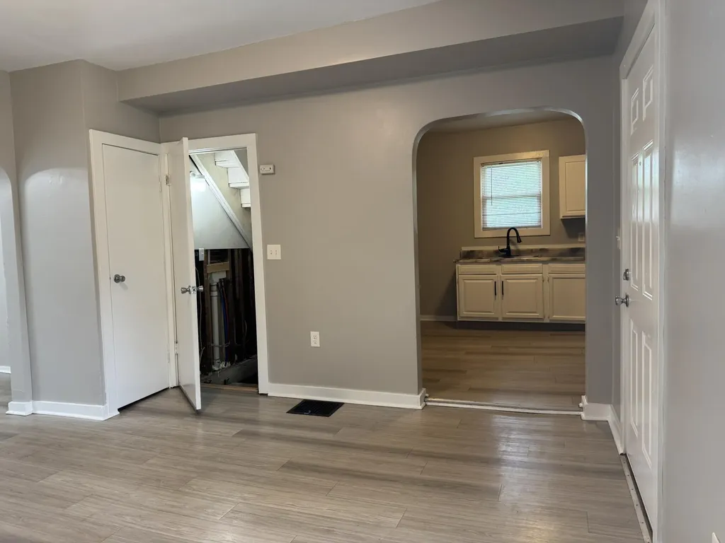 828 Isabella Court SE Grand Rapids City MI 49507