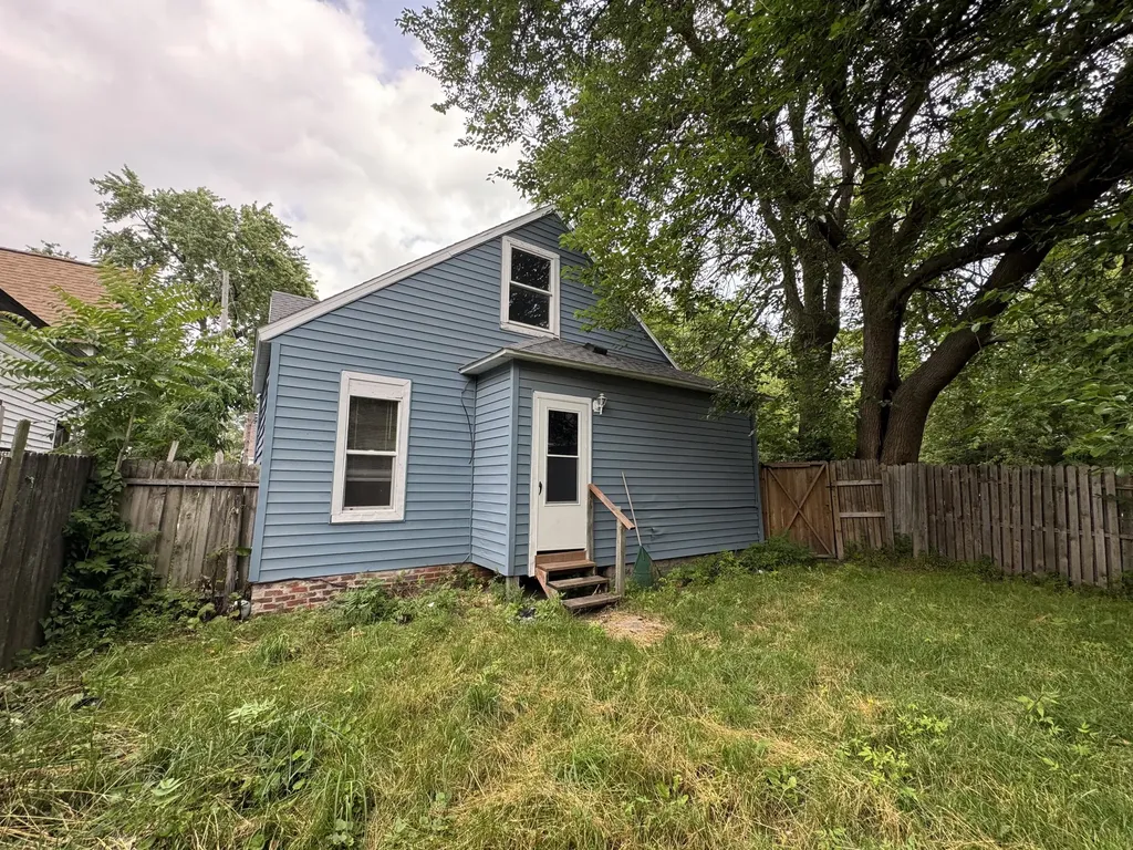 828 Isabella Court SE Grand Rapids City MI 49507