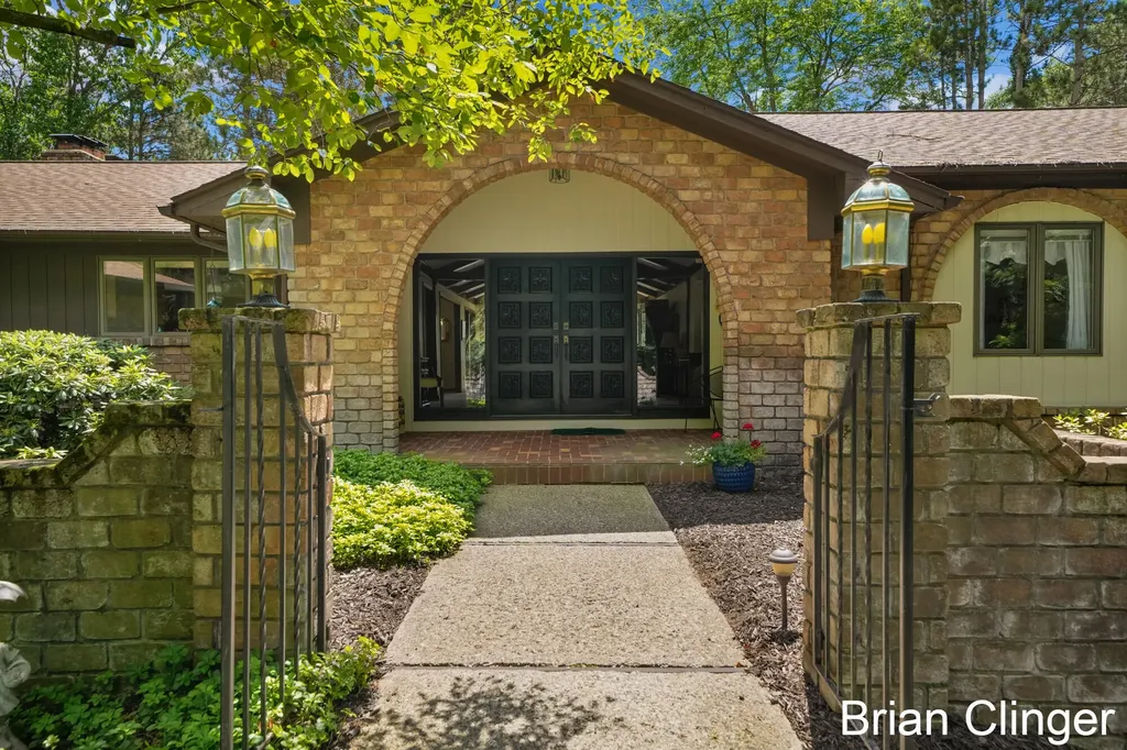 8160 Wilderness Trail NE Ada Township MI 49301