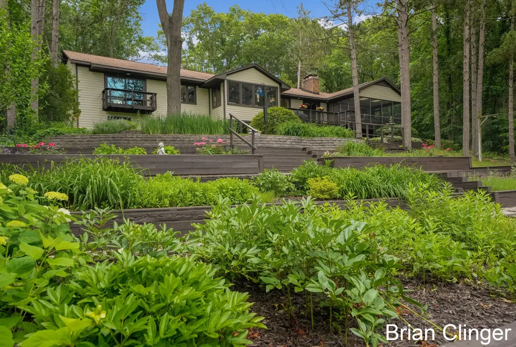 8160 Wilderness Trail NE Ada Township MI 49301