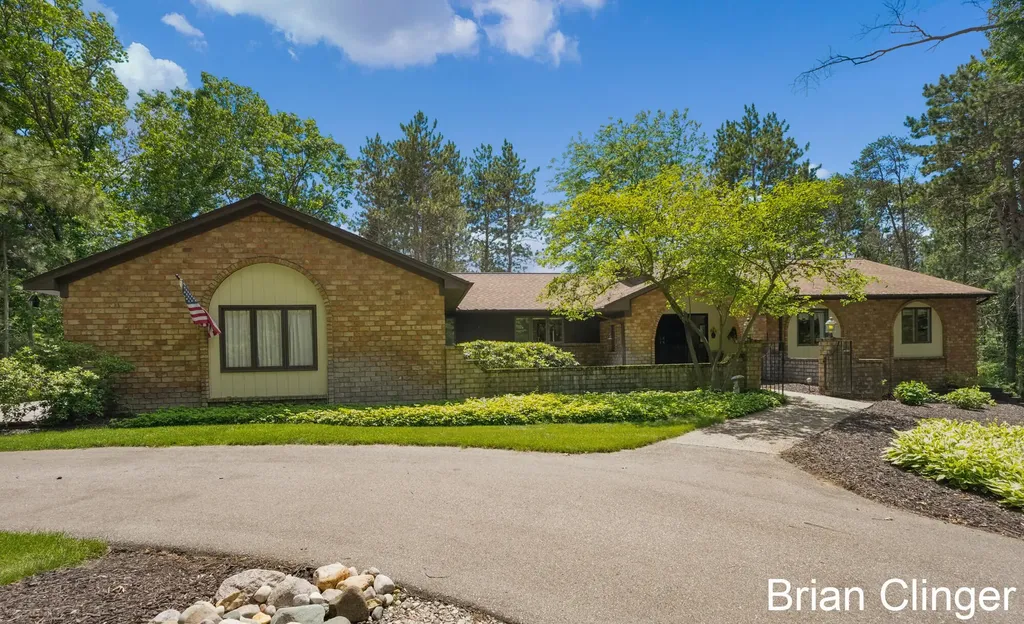 8160 Wilderness Trail NE Ada Township MI 49301