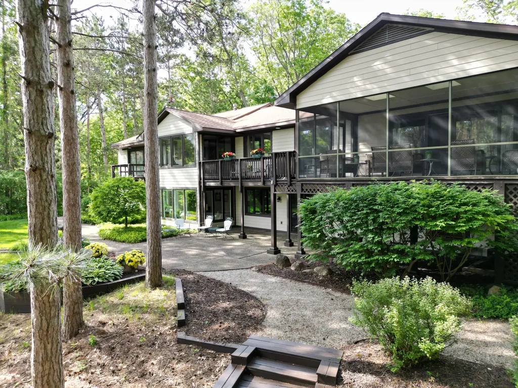 8160 Wilderness Trail NE Ada Township MI 49301