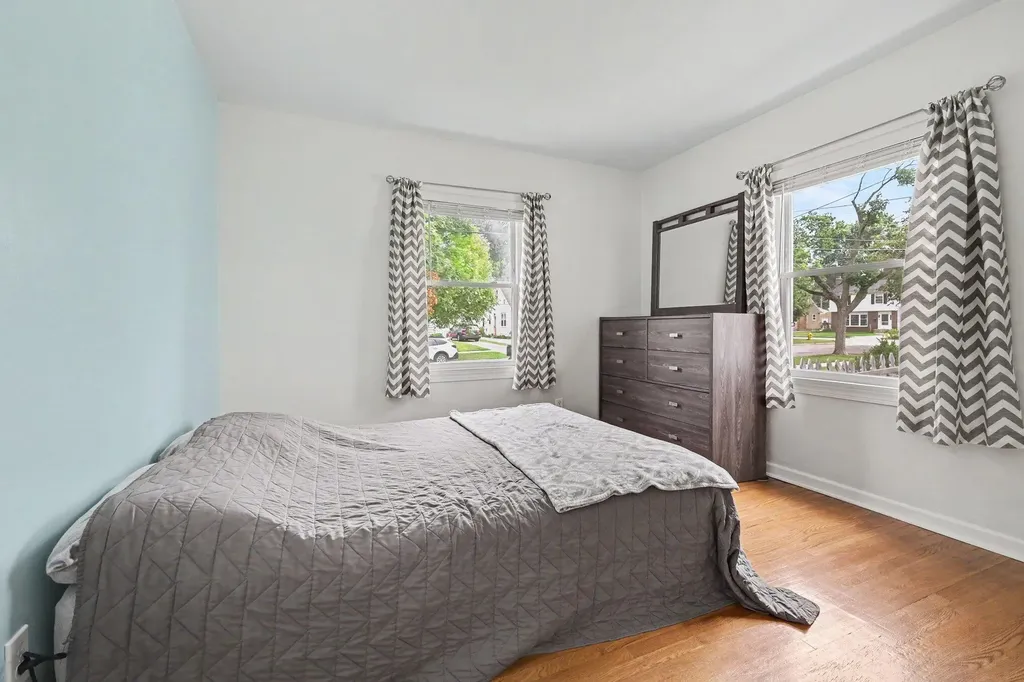 934 Reynard Street SE Grand Rapids City MI 49507