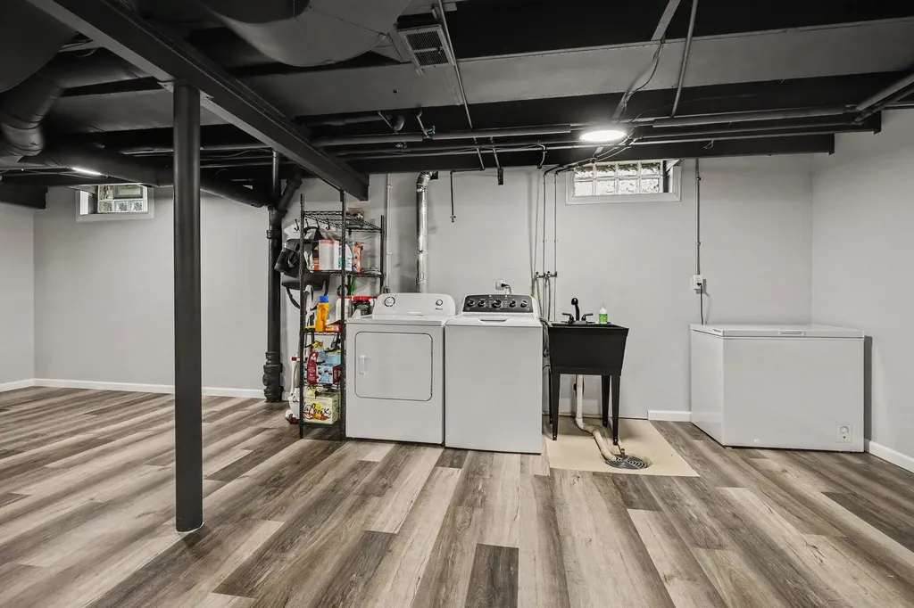 934 Reynard Street SE Grand Rapids City MI 49507
