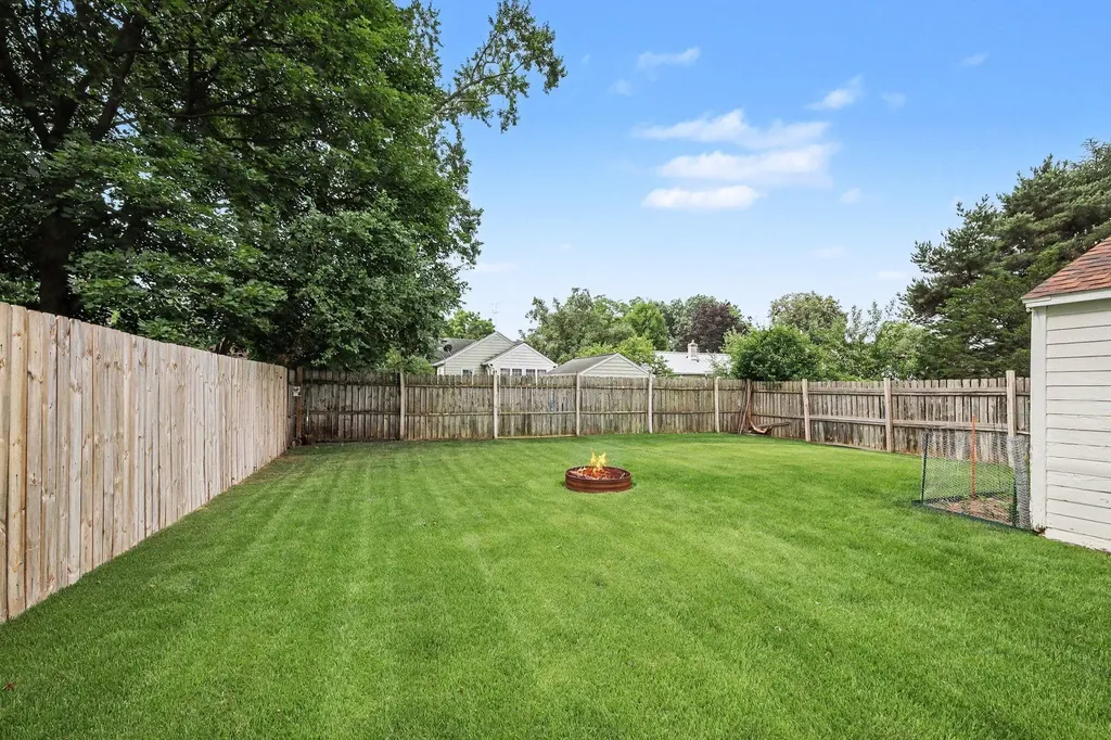 934 Reynard Street SE Grand Rapids City MI 49507